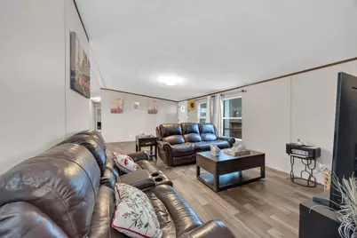 354 Oak Arbor Trail, Del Valle, TX 78617 - Photo 13