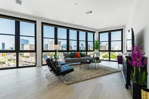 800 Embassy Dr, Austin, TX 78702 - Photo 1