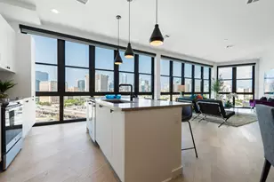 800 Embassy Dr, Austin, TX 78702 - Photo 11