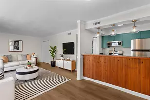 7801 Shoal Creek Blvd, Austin, TX 78757 - Photo 9