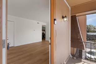 7801 Shoal Creek Blvd, Austin, TX 78757 - Photo 5