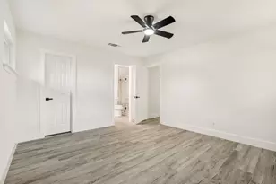 5101 Woodmoor Dr, Austin, TX 78721 - Photo 21