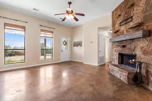 10213 Thomas Ln, Dripping Springs, TX 78620 - Photo 5