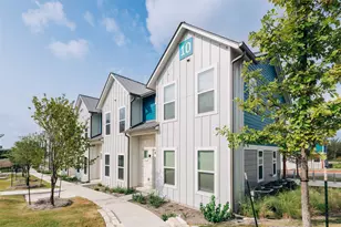 7051 Meadow Lake Blvd, Austin, TX 78744 - Photo 17