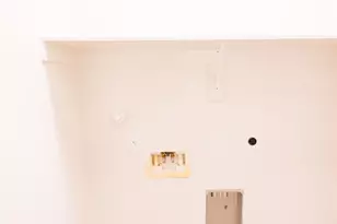 7051 Meadow Lake Blvd, Austin, TX 78744 - Photo 23