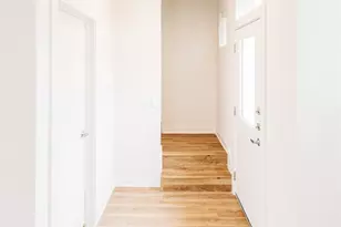 7051 Meadow Lake Blvd, Austin, TX 78744 - Photo 15