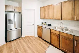 7051 Meadow Lake Blvd, Austin, TX 78744 - Photo 7