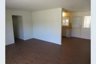 812 Ranch Road #B, Georgetown, TX 78628 - Photo 9