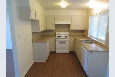 812 Ranch Road #B, Georgetown, TX 78628 - Photo 11