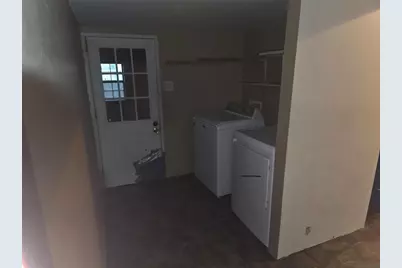 200 W Moerbe Street, Thorndale, TX 76577 - Photo 9