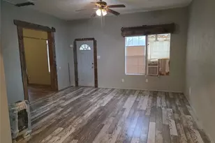 200 W Moerbe St, Thorndale, TX 76577 - Photo 3