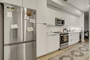 2220 Webberville Rd, Austin, TX 78702 - Photo 11