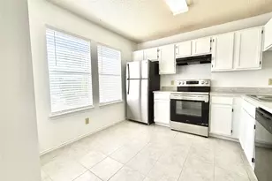 102 Flying Jib Ct, Lakeway, TX 78734 - Photo 7