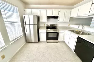 102 Flying Jib Ct, Lakeway, TX 78734 - Photo 9
