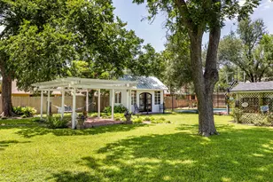 1220 W Lake Dr, Taylor, TX 76574 - Photo 25