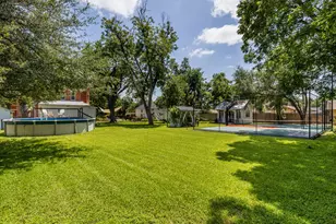 1220 W Lake Dr, Taylor, TX 76574 - Photo 27