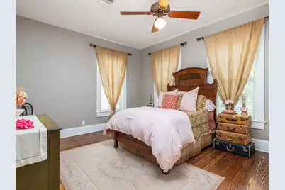 1220 W Lake Drive, Taylor, TX 76574 - Photo 11