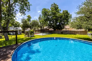 1220 W Lake Dr, Taylor, TX 76574 - Photo 29