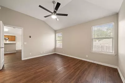 4904 Gnarled Oak Cove, Austin, TX 78744 - Photo 29