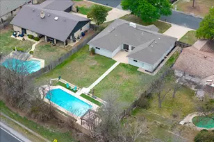 12313 Indian Mound Dr, Austin, TX 78758 - Photo 35