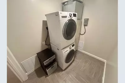 901 E 40th Street #102, Austin, TX 78751 - Photo 11