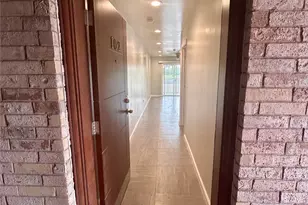 901 E 40th St, Austin, TX 78751 - Photo 13