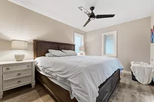 7039 Comanche Trail, Austin, TX 78732 - Photo 19