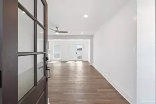 100 Howard Dr, Schertz, TX 78154 - Photo 3