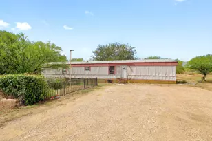 3301 Dry Creek Rd, Lockhart, TX 78644 - Photo 7