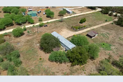 3301 Dry Creek Road, Lockhart, TX 78644 - Photo 15
