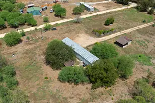 3301 Dry Creek Rd, Lockhart, TX 78644 - Photo 15