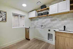 2406 Santa Maria St, Austin, TX 78702 - Photo 19