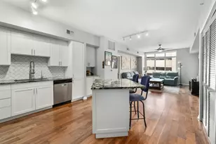 54 Rainey St, Austin, TX 78701 - Photo 3