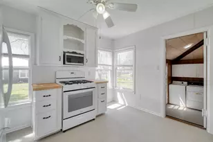 710 N Ave H, Elgin, TX 78621 - Photo 13