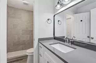 1911 Hearthside Dr, Austin, TX 78757 - Photo 13