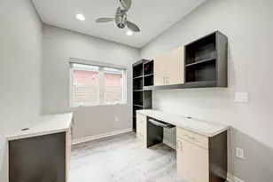 3008 E 14th 1/2 St, Austin, TX 78702 - Photo 21