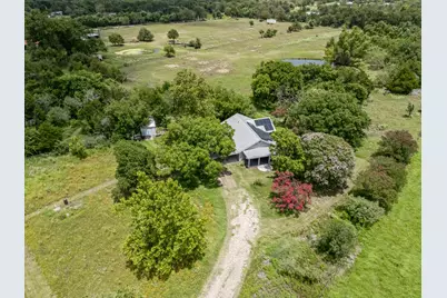 2089 Fm 1704, Elgin, TX 78621 - Photo 1