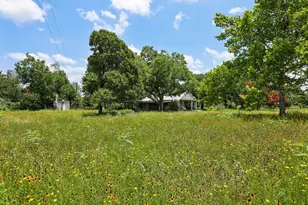 2089 Fm 1704, Elgin, TX 78621 - Photo 27
