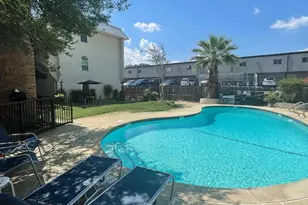 910 Duncan Ln, Austin, TX 78705 - Photo 15