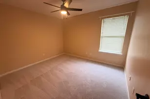 4009 Kerley Ct, Hutto, TX 78634 - Photo 9