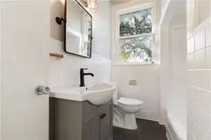 3210 Hampton Rd, Austin, TX 78705 - Photo 19