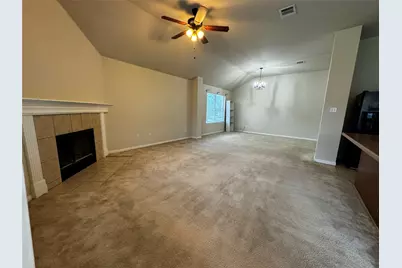 1600 Melissa Oaks Ln Lane, Austin, TX 78744 - Photo 5