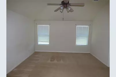 1600 Melissa Oaks Ln Lane, Austin, TX 78744 - Photo 13