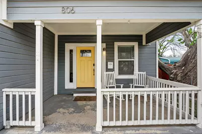 806 E 3rd Street, Georgetown, TX 78626 - Photo 3