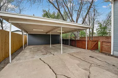 806 E 3rd Street, Georgetown, TX 78626 - Photo 19