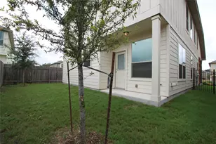 9304 Lost Bridge Ln, Austin, TX 78745 - Photo 33