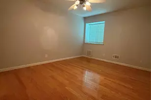 2303 Barton Village Cir, Austin, TX 78704 - Photo 11