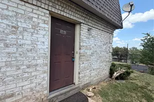 2303 Barton Village Cir, Austin, TX 78704 - Photo 3