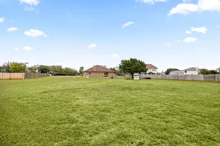 166 Kristen Dr, Kyle, TX 78640 - Photo 27