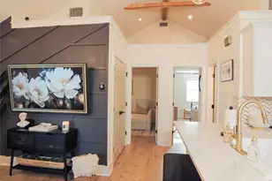 1308 San Bernard St, Austin, TX 78702 - Photo 9